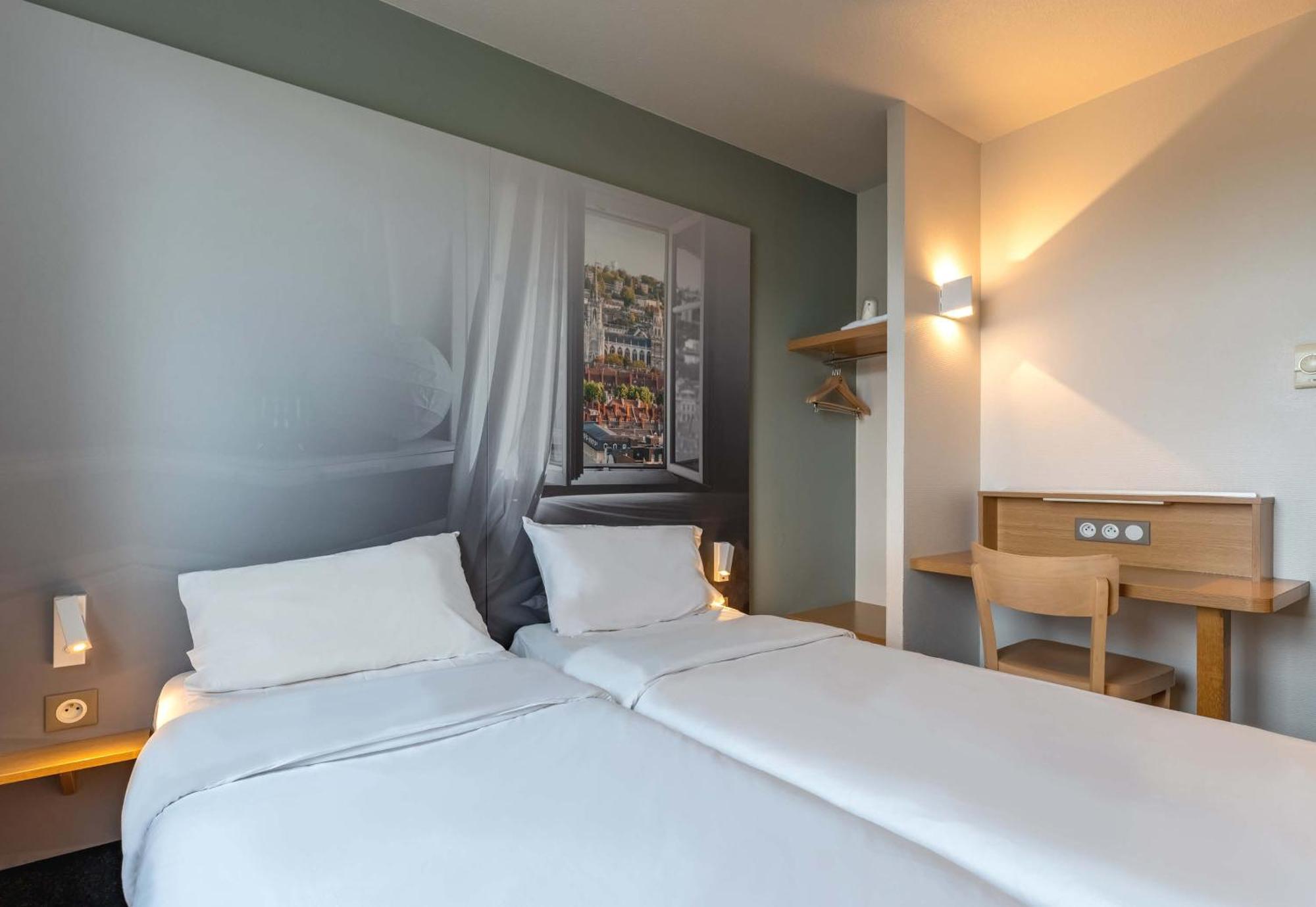 B&B Hotel Evreux Exterior photo