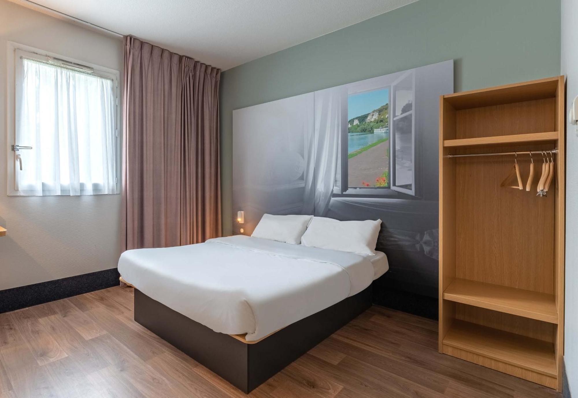 B&B Hotel Evreux Exterior photo